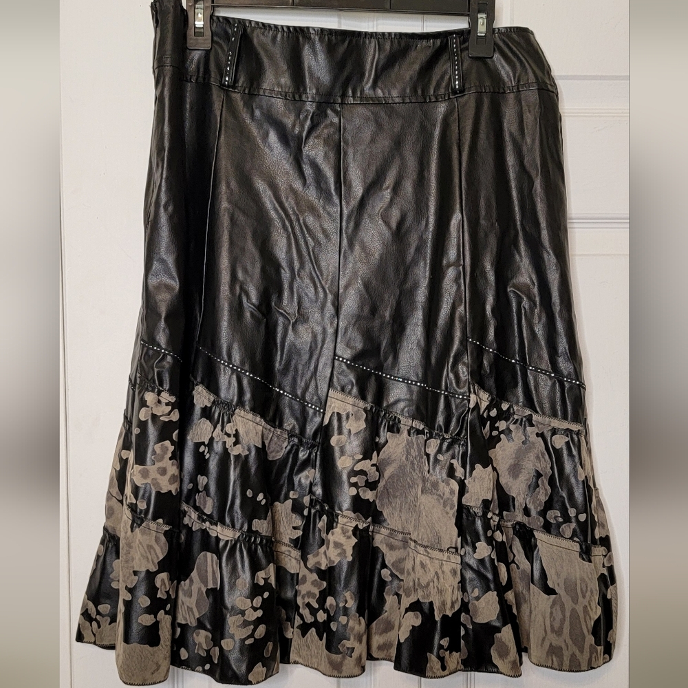 #519- Dating- Black Faux Leather Full Skirt w/Rhinestone Trim/Beige designs.sz.L